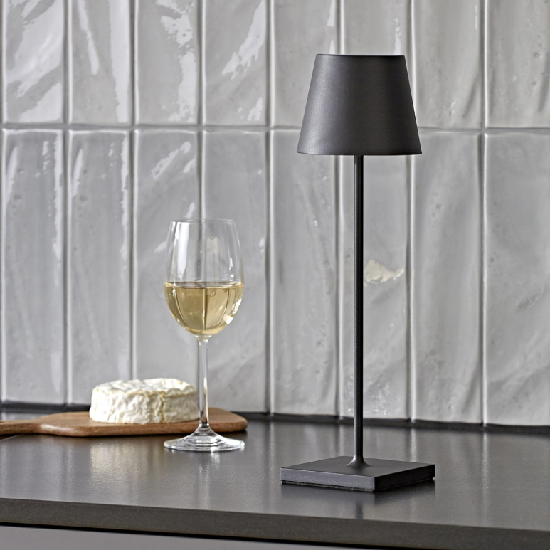 Vespera - Hohe Tischlampe mit Dimfunktion